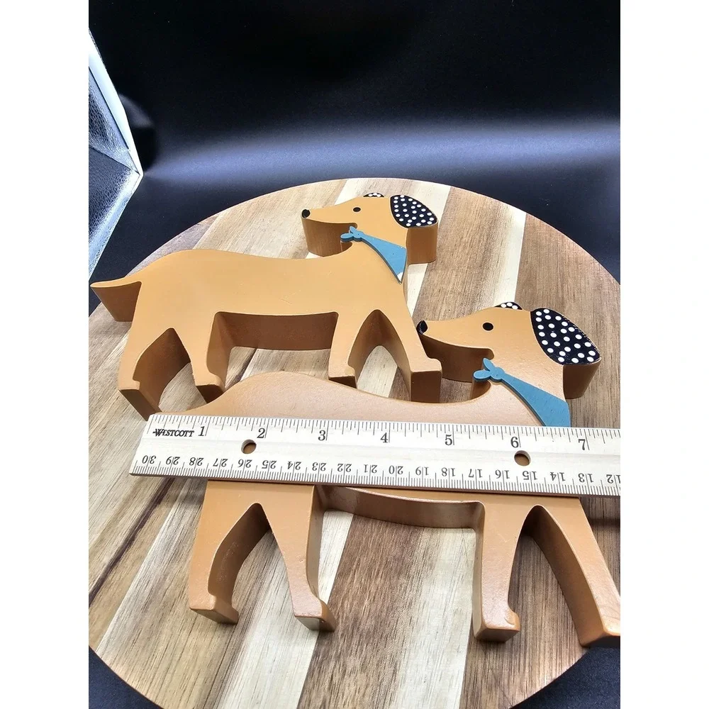 Pair Of Wood Cut Out‎ Dachshund Wearing Bandana Shelf Sitters